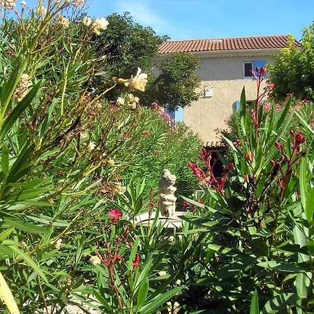 L'ete Indien Bed & Breakfast *